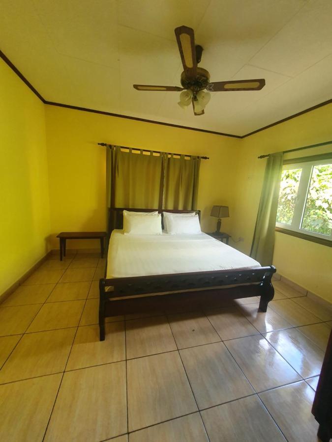 La Passe Holiday Villa La Digue Exteriör bild